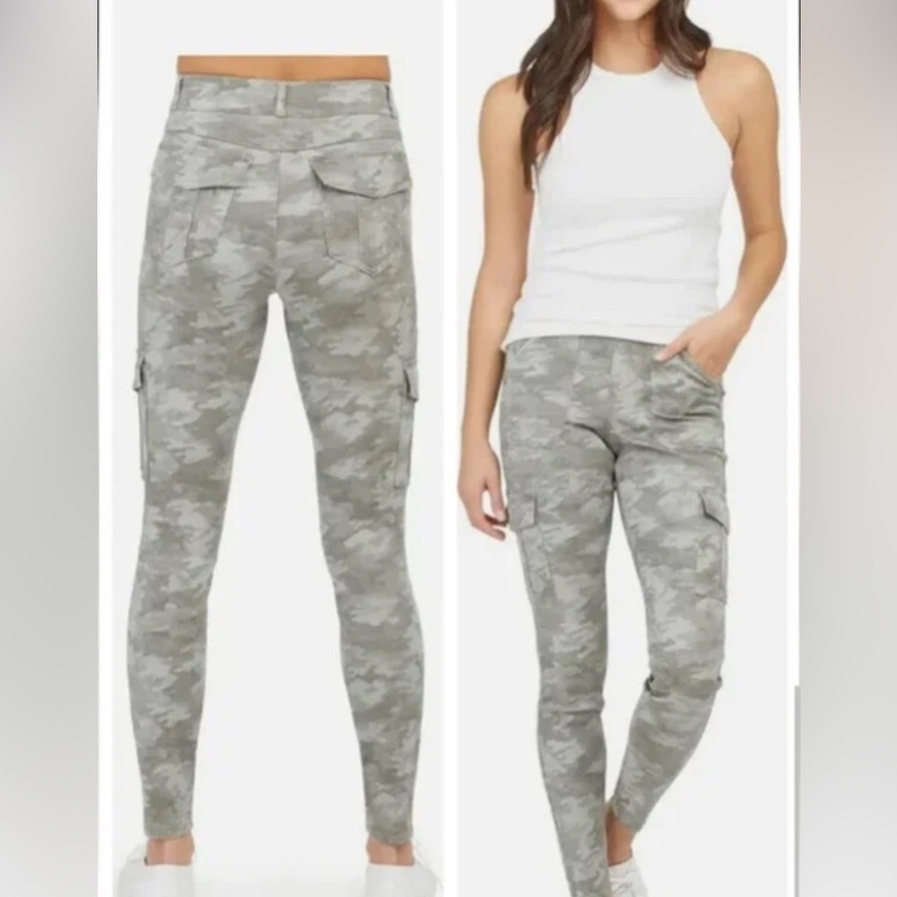 Women's SPANX Stretch Twill Ankle Cargo Pants Stone Wash Camo Size XL